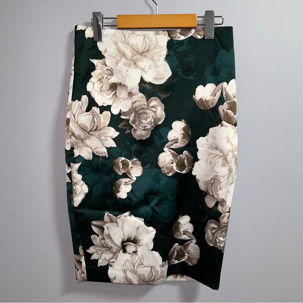 Floral Pencil Skirt in Dark Green and Cream